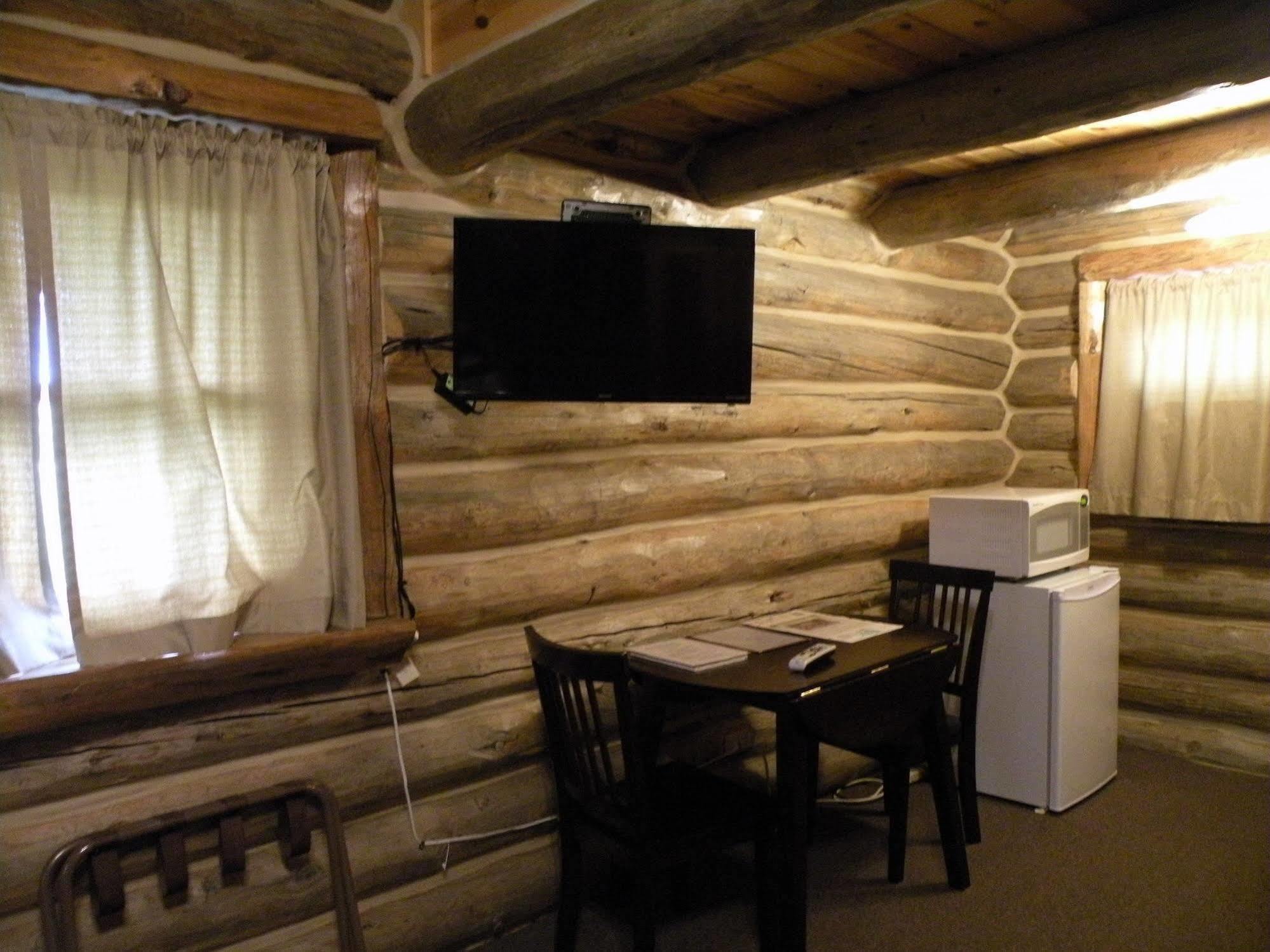 Gold Camp Cabins Custer Exterior foto